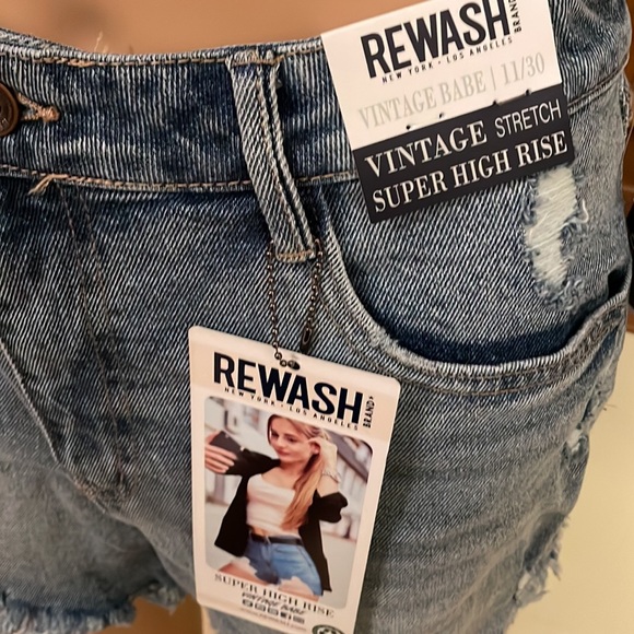 NWOT Vintage Babe Super High Rise Shorts - Picture 3 of 4